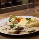 Où manger la langue de bœuf à La Chaux-de-Fonds ? Au N0 9 tout les Mercredis à Midi.